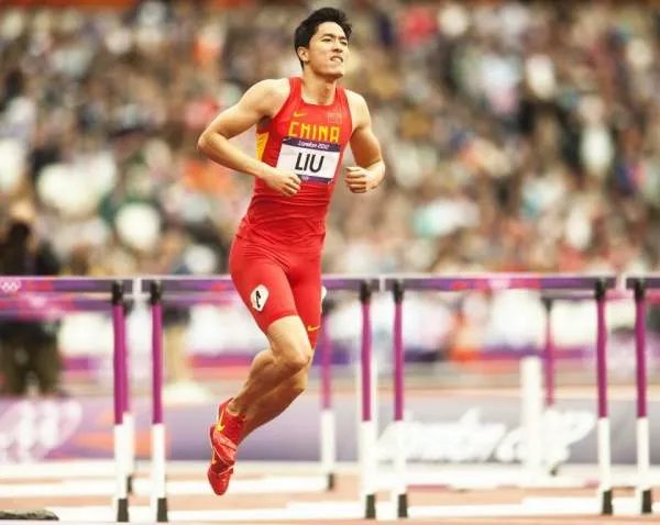 刘翔宣布退役,你对刘翔的运动生涯有什么看法?