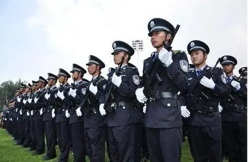 江苏23岁民警突遭车祸牺牲