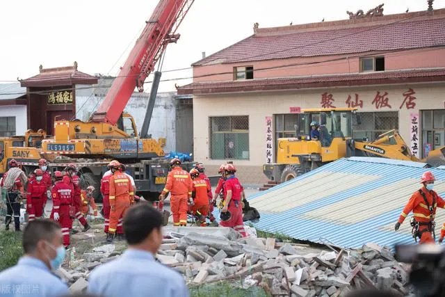 山西饭店坍塌，造成严重后果，饭店老板需要承担怎样的责任？