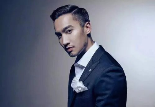 赖弘国回怼网友 一句话回怼竟让网友笑出了声