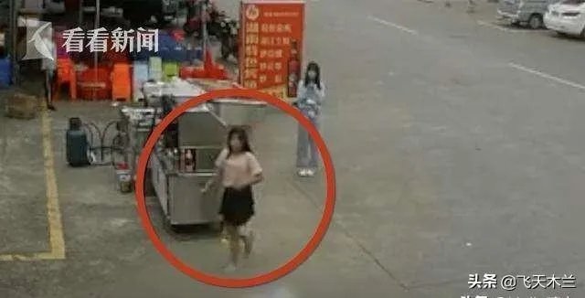 牵狗少女回应“逃跑”：不知道是狗绳绊倒了老人，她的话可信吗？