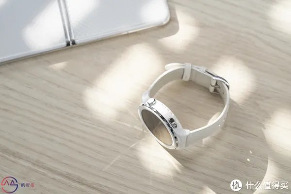 华为WATCH GT 3 Pro测评：美到天际的“小瓷表”