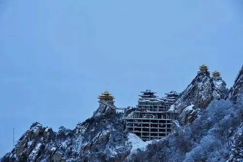 河南多景区飘起鹅毛大雪,如此景象是反常还是基本操作?