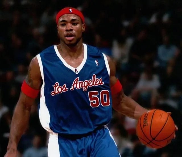 NBA里马盖蒂与伊戈达拉谁肌肉谁劲爆?