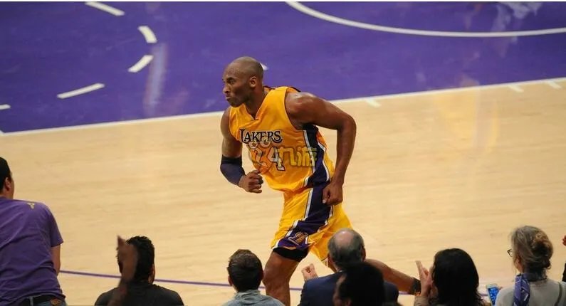 科比告别战60分 科比最后一场比赛60分视频直播地址