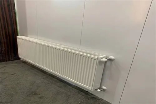 如何给暖气片放气