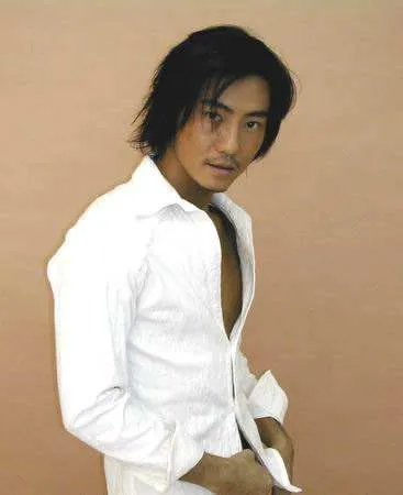 阿Kenn老师真名叫什么多大了 他年轻时候的照片组图