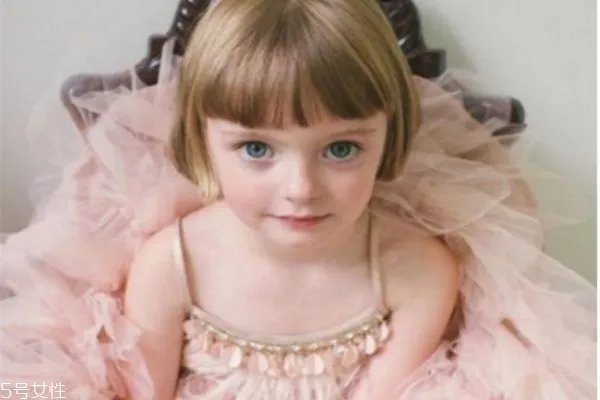 小女孩短发发型 儿童短发发型图片