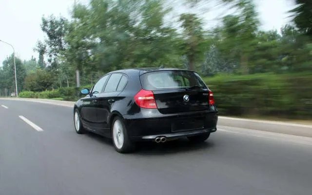 如何评价BMW 130i？