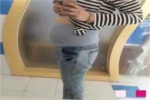 怀孕6个月肚子图片