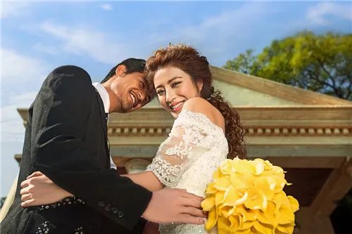 厦门鼓浪屿婚纱摄影团购 在鼓浪屿上拍婚纱照怎么样
