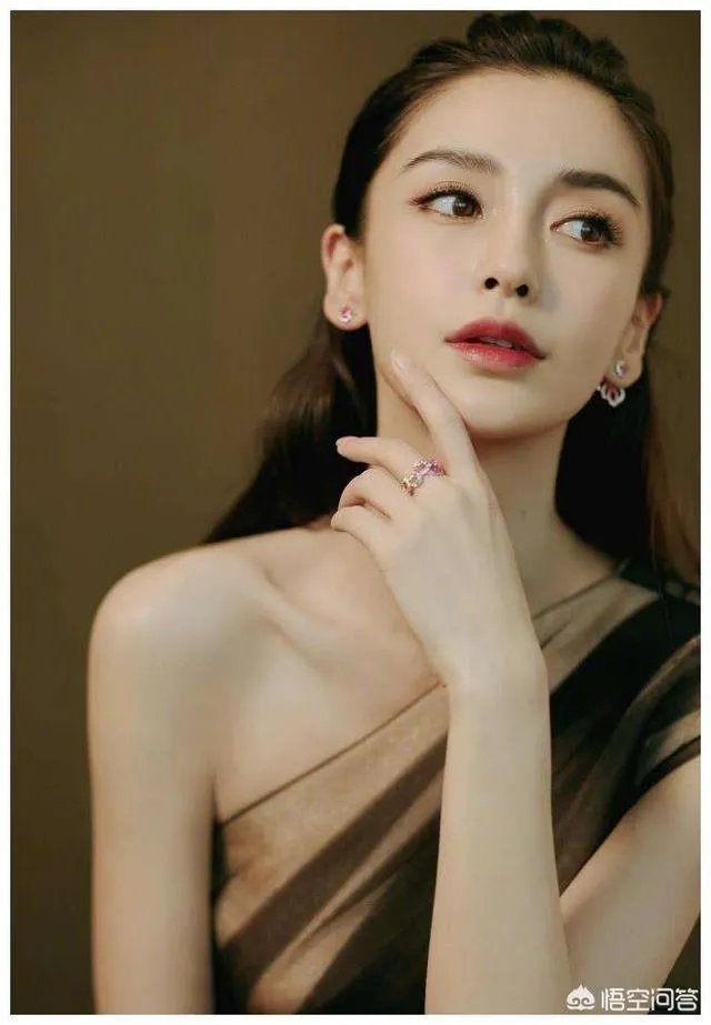 有没有女明星素颜的照片，发一下？