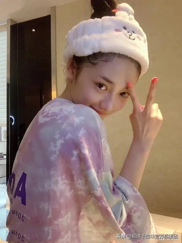 有没有女明星素颜的照片，发一下？