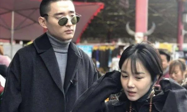 陈小纭为什么清空了所有关于于小彤的微博？