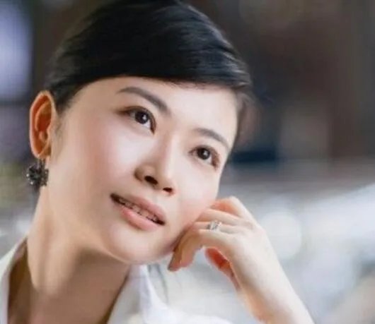 黄豆豆老婆个人资料曝光 女儿黄豆芽可爱走红