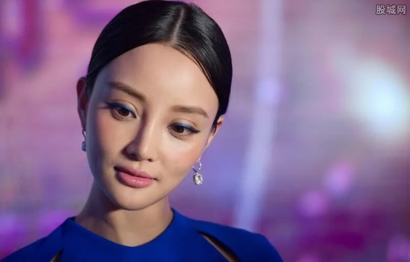 盘点明星走光瞬间 那些曾让人脸红的瞬间