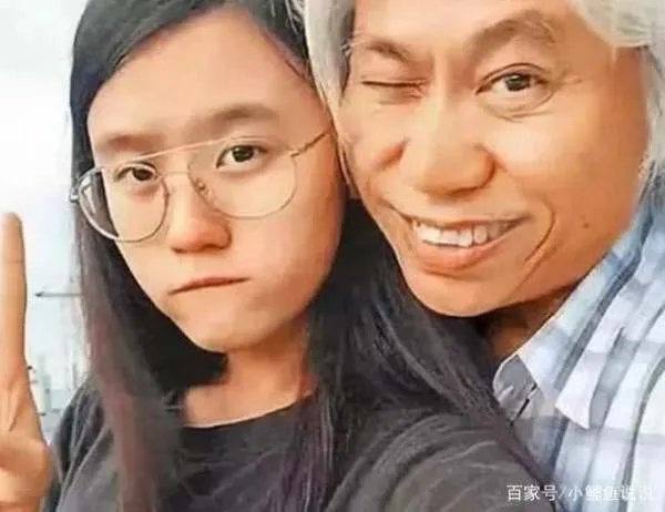 17岁高中生爱上父亲的57岁朋友，恋爱6年后结婚生子，现在怎样了？