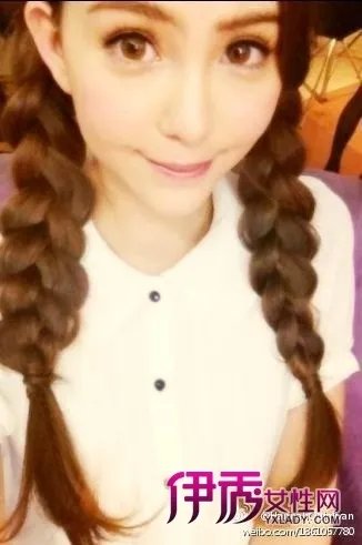 周杰伦女友昆凌晒儿时照