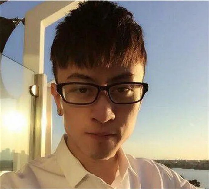 秦奋king总真实身份背景 富二代中低调的代表