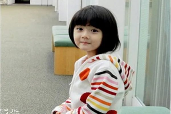 小女孩短发发型 儿童短发发型图片