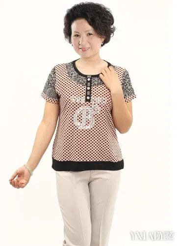 中老年发型设计中老年妇女蓬勃发型图片