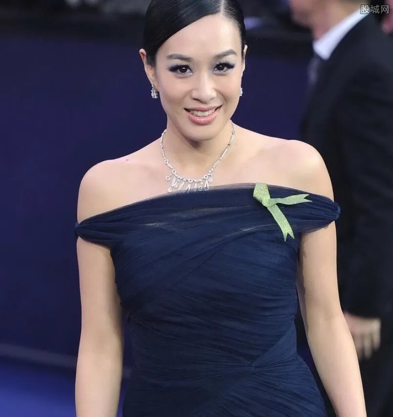 钟丽缇为什么离婚 结了3次婚仍然相信爱情