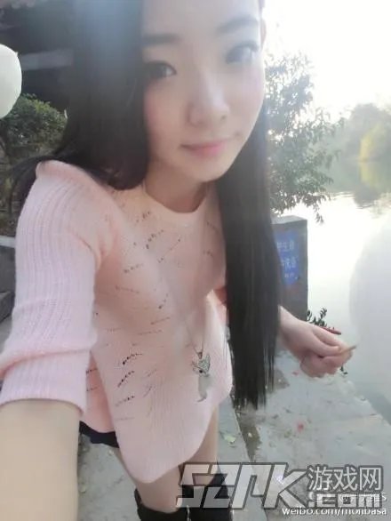 lol主播雪儿QQ空间清纯照片一览