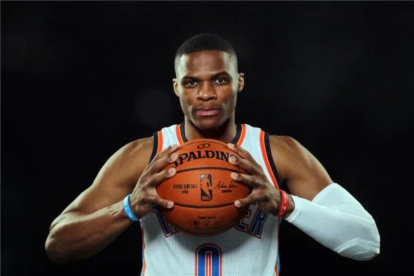 维斯布鲁克受伤，季后赛会有影响吗？