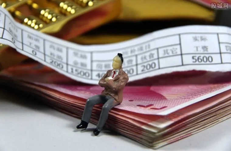 教师吃空饷75个月 不上班也有工资拿的原因竟是这个