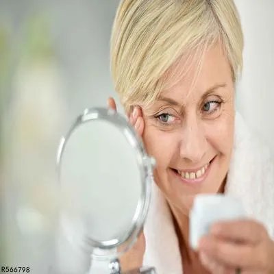 抗皱紧肤从预防皱纹开始 生活中怎样抗皱紧肤