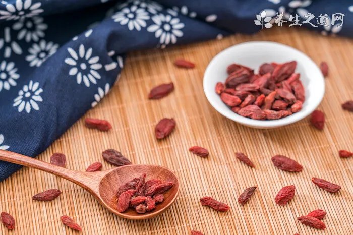 白露时节应该要穿什么衣服好