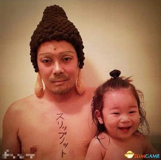 日本逗比父女泡澡照片走红网络 蠢萌犯二又有爱