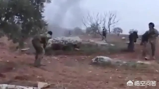 俄战机在叙被击落，飞行员引爆手榴弹殉国，你怎么看？