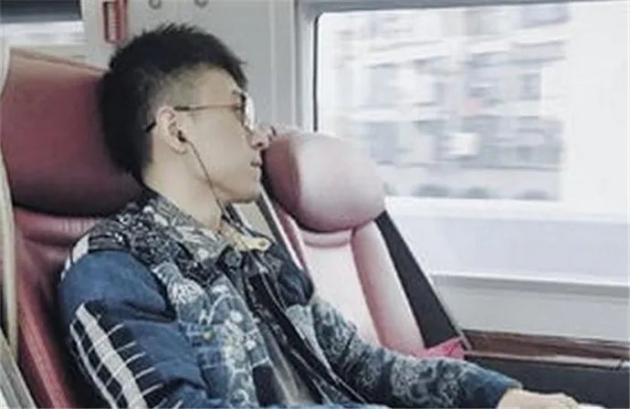 秦奋king总真实身份背景 富二代中低调的代表