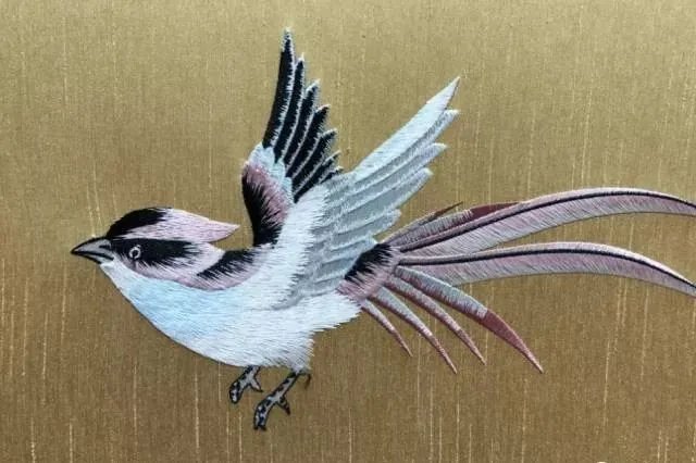 解密独绣刺绣墙布的生产