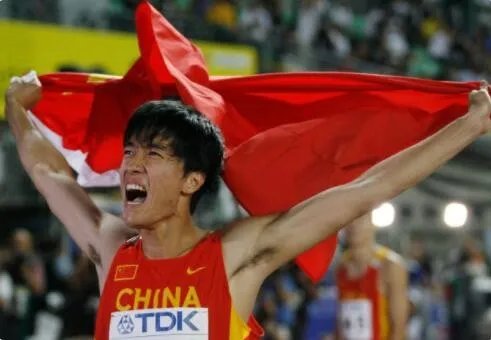 刘翔在2004年雅典奥运会中，男子110米栏决赛的成绩是