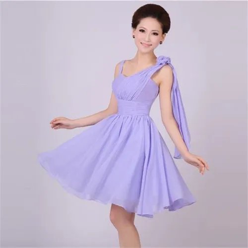 冬天做伴娘穿什么衣服 伴娘礼服颜色选择