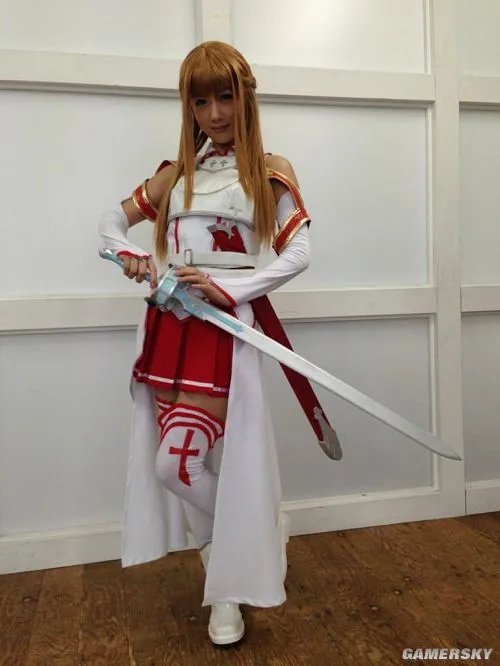 盼到“亚丝娜”了！《刀剑神域》确定将AV化