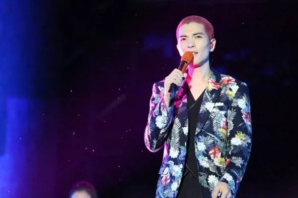 萧敬腾《我怀念的》歌词