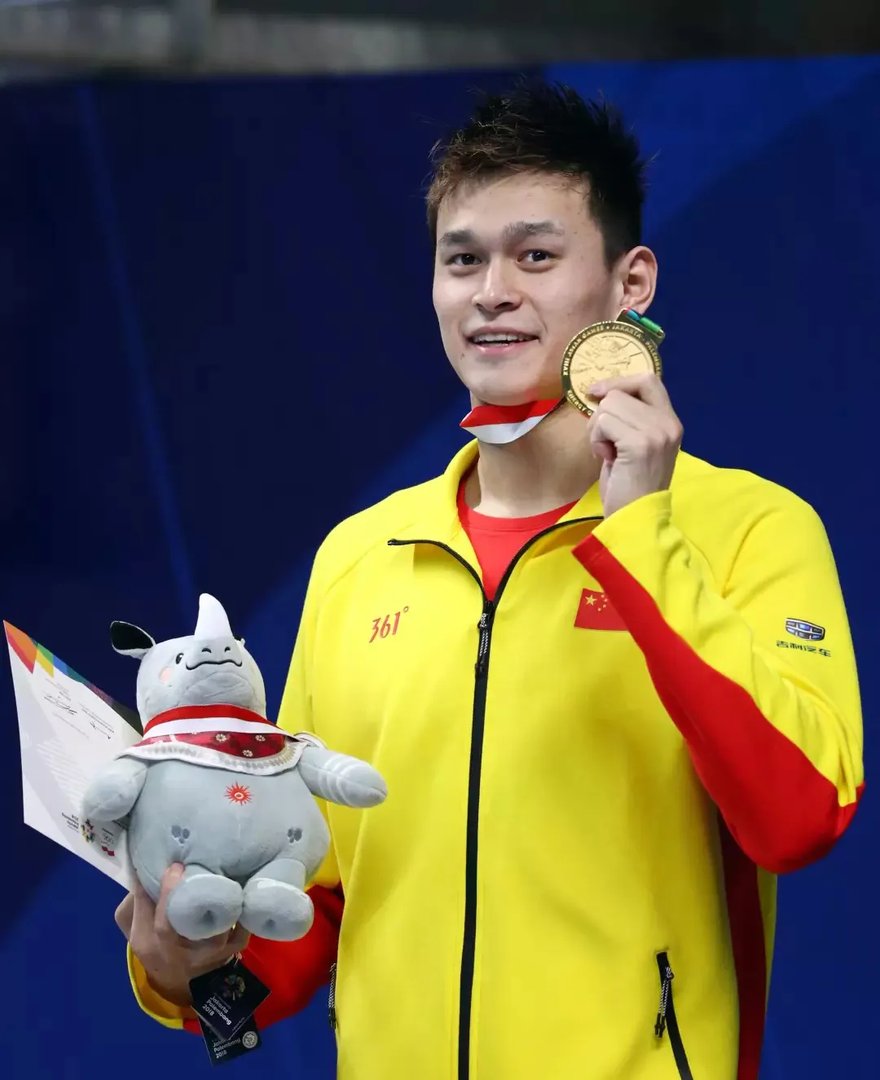 孙杨400米夺冠创今年世界最好成绩，却泪洒赛场对此你怎么看？