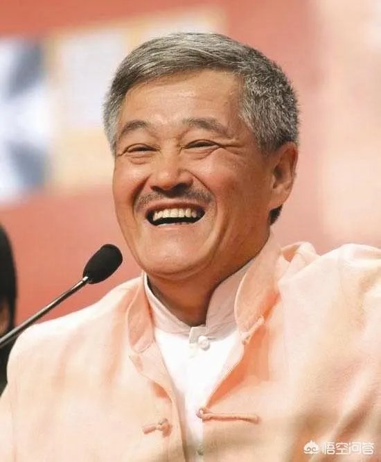 同样是徒弟出走，郭德纲被骂，赵本山被赞，真是人品问题吗？