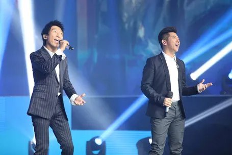 羽泉夺冠歌曲感动全场 传言称夺冠有内幕是真是假？