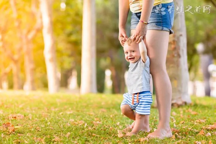 婴儿早期怎么教育