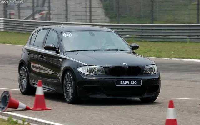 如何评价BMW 130i？