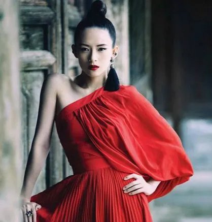 揭秘章子怡多重门事件内幕 泼墨门事件尚未平息又身陷诈捐门