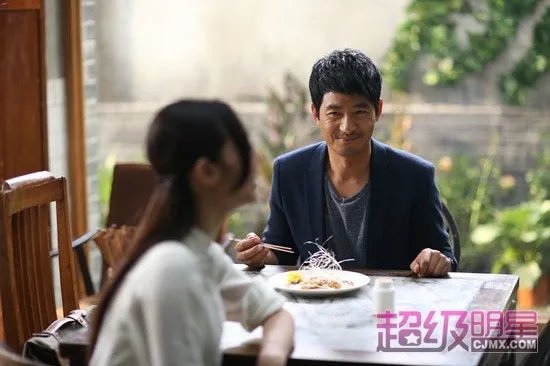 大叔范儿成新宠 “厨神”郭晓冬沧桑逆袭