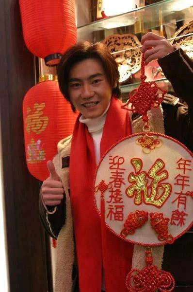 阿Kenn老师真名叫什么多大了 他年轻时候的照片组图