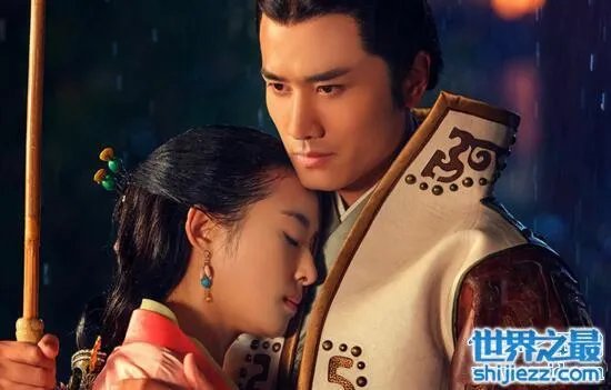 彭冠英的真正女友是谁，疑似与张含韵恋爱同居 