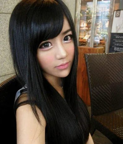 韩国洋娃娃美艳似芭比 李秀彬整容前后差很大！