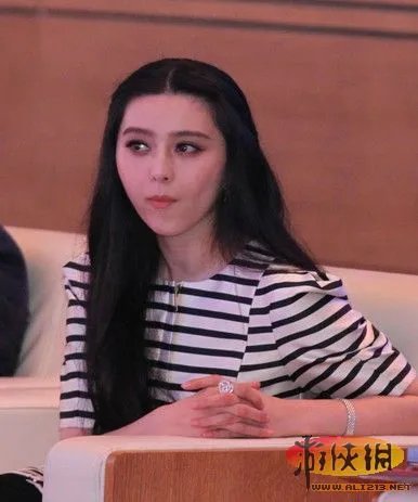 冯小刚新作首映 范冰冰自嘲无中国味儿总被误认